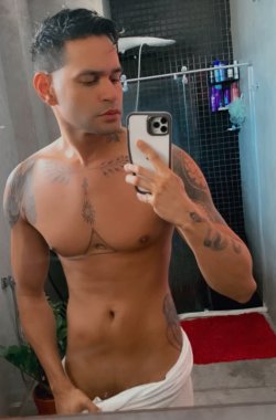 Massoterapeuta Takeuchi - Garoto de Programa em São Paulo - SP